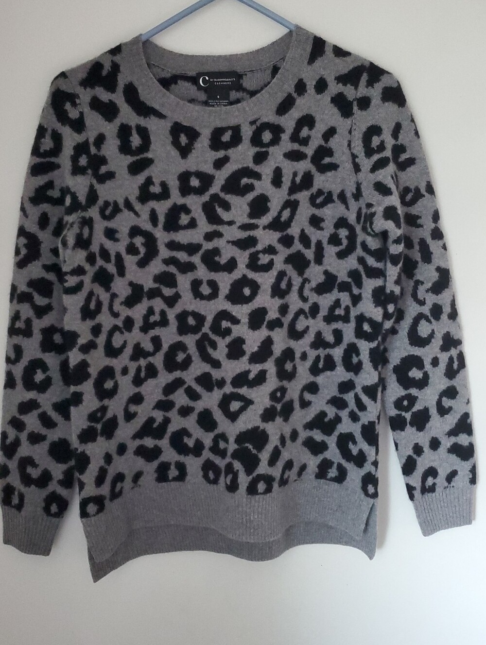 C By Bloomingdale Cashmere Sweater Small Leopard Print Mobwife Cloudknit Luxury